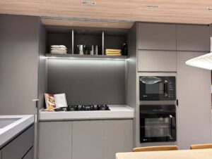 Untitled-1_0004_Layer 8